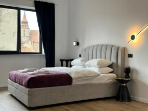 Peaceful condo for romantic getaways near Black Church - 3min walk